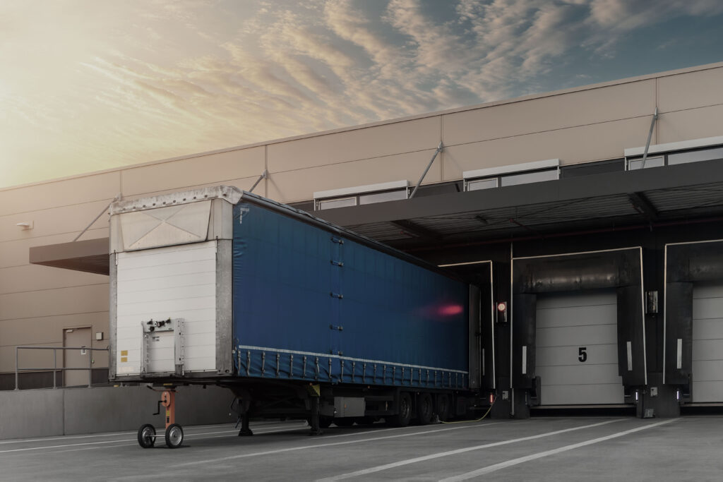 Gewinnen Sie mit 3PL und SAP TM die Kontrolle über Ihre Lieferkette zurück. 2 Outsourcing your logistics to a 3PL comes with risks to your order fulfilment.
