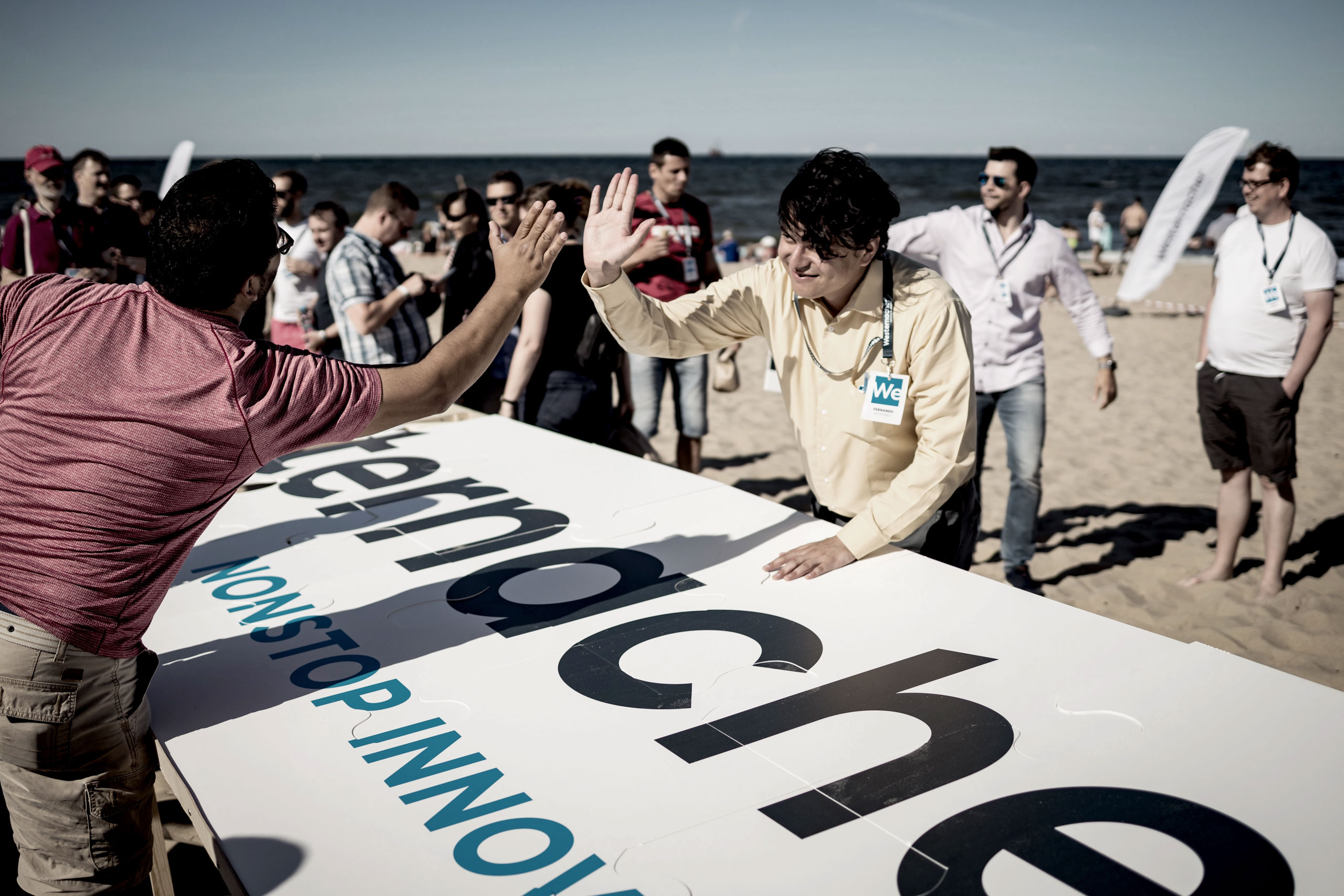 Header-Image_Westernacher-People_Career-Page_LowSAT